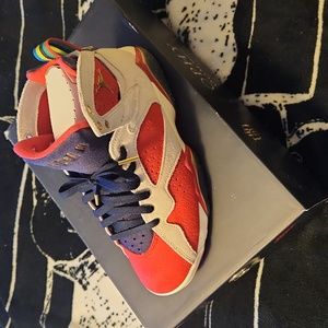 JORDAN 7 TROPHY ROOM SP SIZE 8
